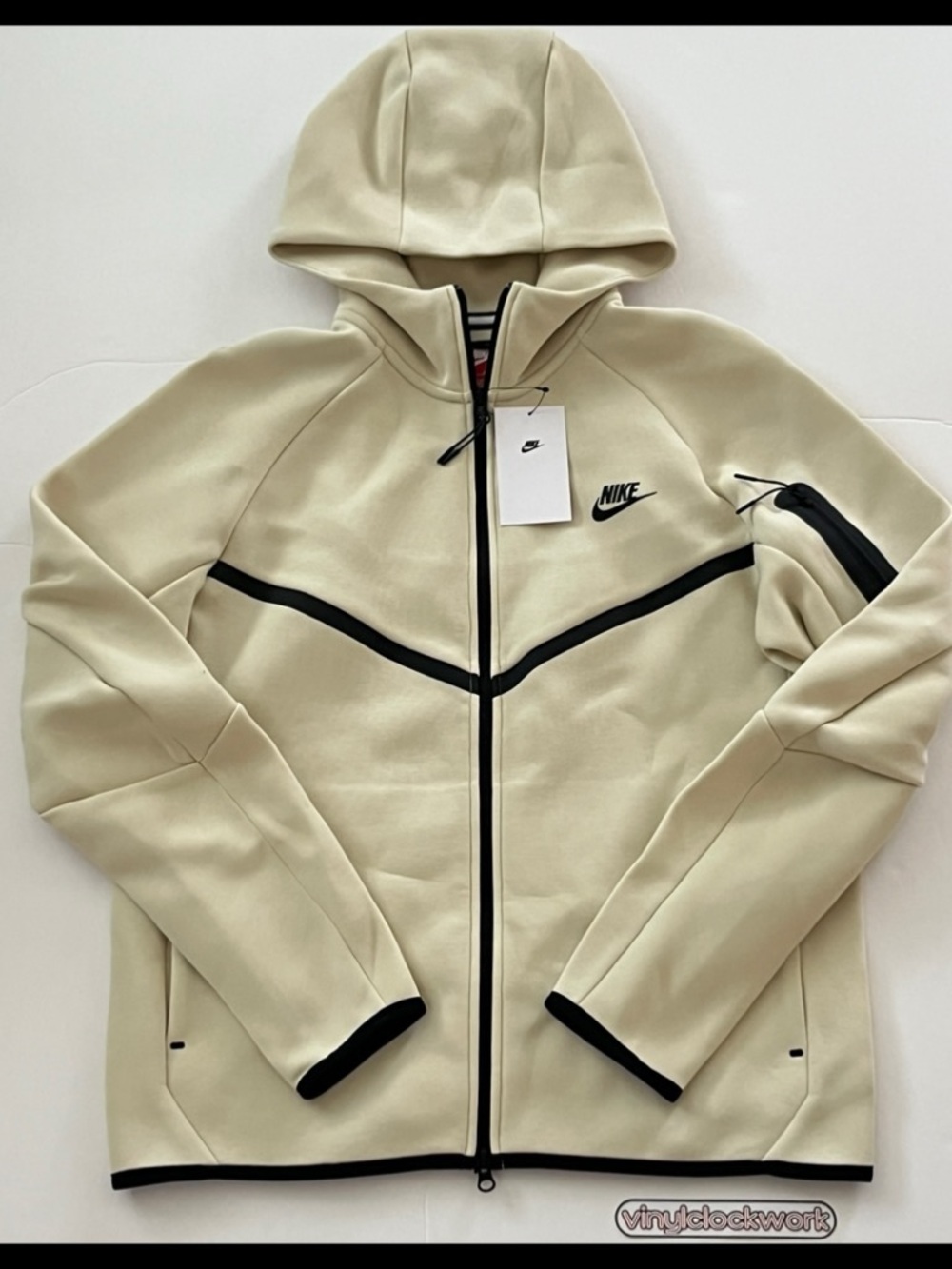 Nike Tech Fleece Windrunner Hoodie Logo Mens Medium Cream Black HV0949-234 $135